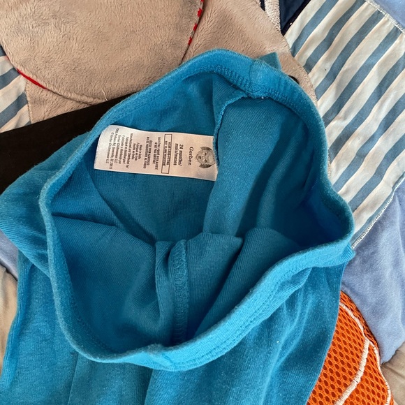 Gerber baby pajama set 24 month - Picture 3 of 4